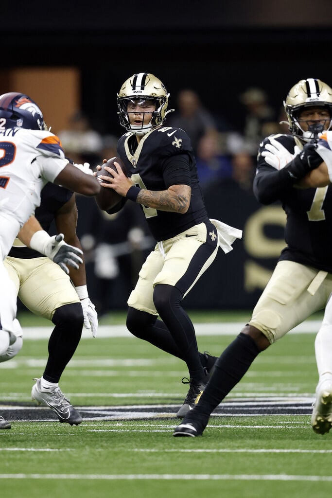 Broncos Saints Football